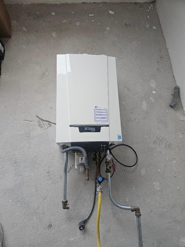 Remeha tzerra m39c, Doe-het-zelf en Verbouw, Verwarming en Radiatoren, 30 tot 80 cm, Gebruikt, Cv-ketel of Combi-ketel, Minder dan 60 cm