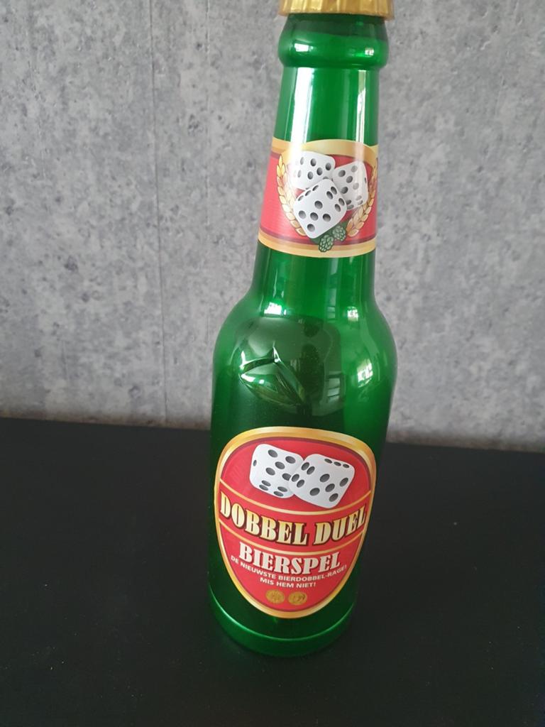 Dobbel Duel Bierspel - Het Nieuwste Bierdobbel-Rage!, Vijf spelers of meer, Ophalen of Verzenden, Nieuw, Onbekend