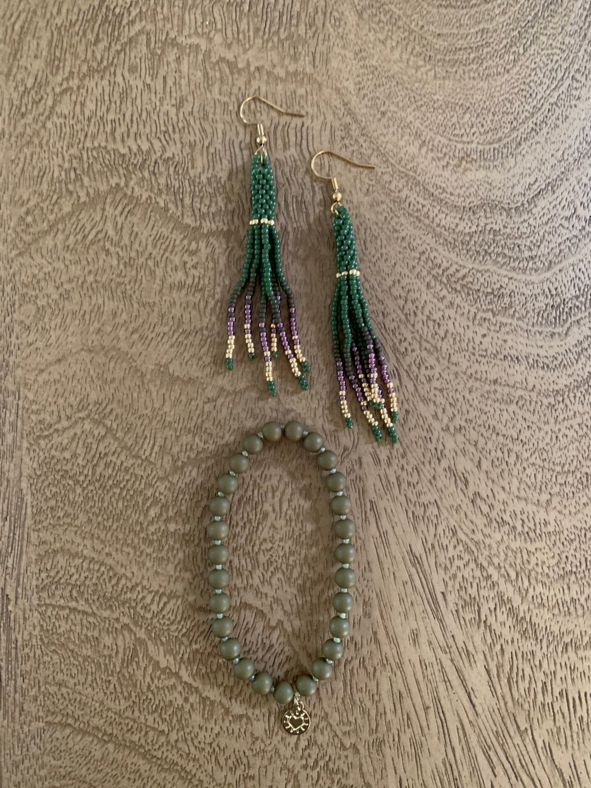 Setje oorbellen + armband, Ophalen of Verzenden, Nieuw, Groen, Hangers
