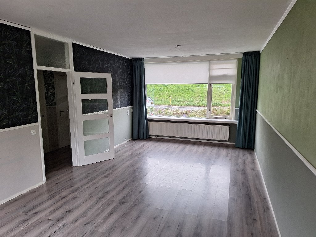 Mooie laminaatvloer,  ca. 70m2, Ophalen, Kunststof, Gebruikt, 50 tot 150 cm