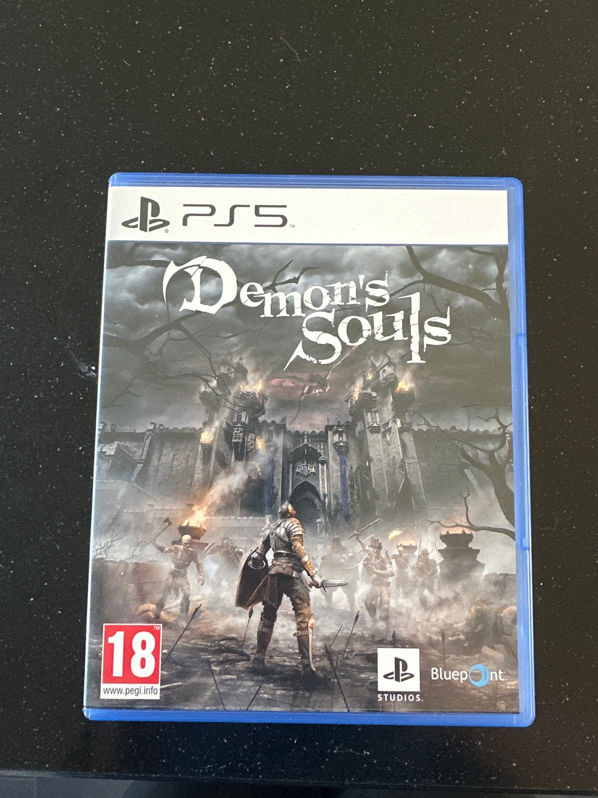 Demon's Souls PS5 - Zo goed als nieuw, Online, Vanaf 18 jaar, 1 speler, Ophalen of Verzenden