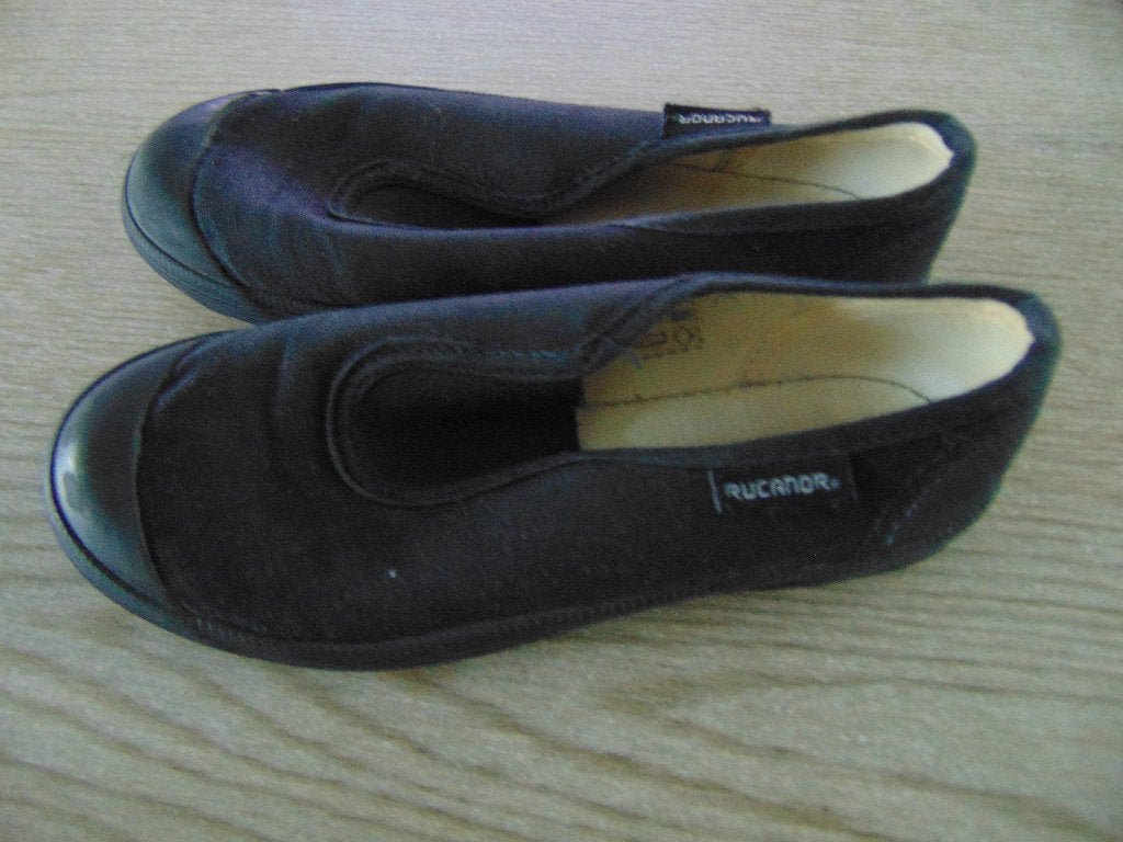 Rucanor gymschoenen zwart gympen maat 29 schoenen, Kinderen en Baby's, Gebruikt, Schoenen, Rucanor, Ophalen of Verzenden