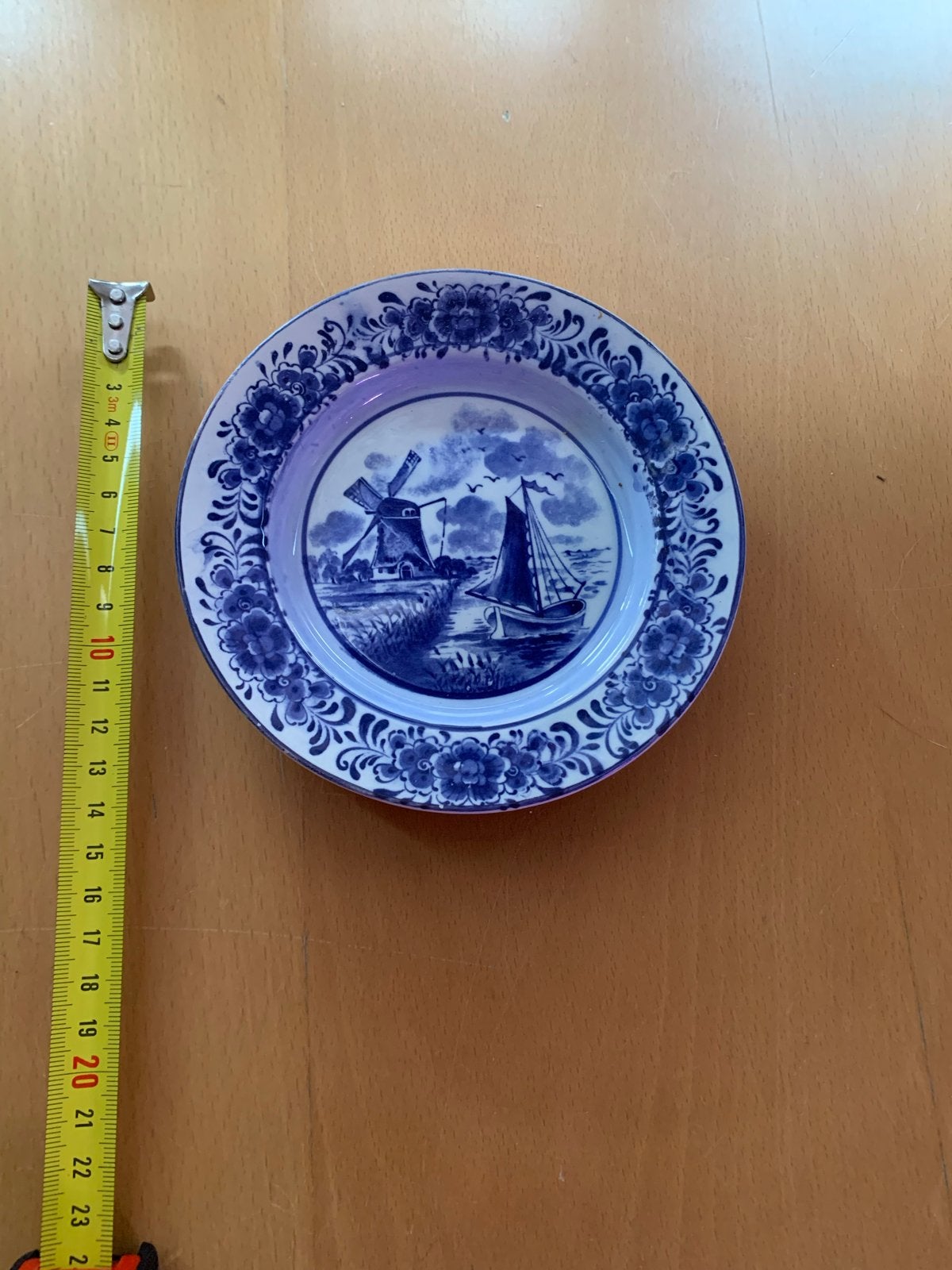 Delfts Blauw bordje met molen en zeilboot, Ophalen of Verzenden