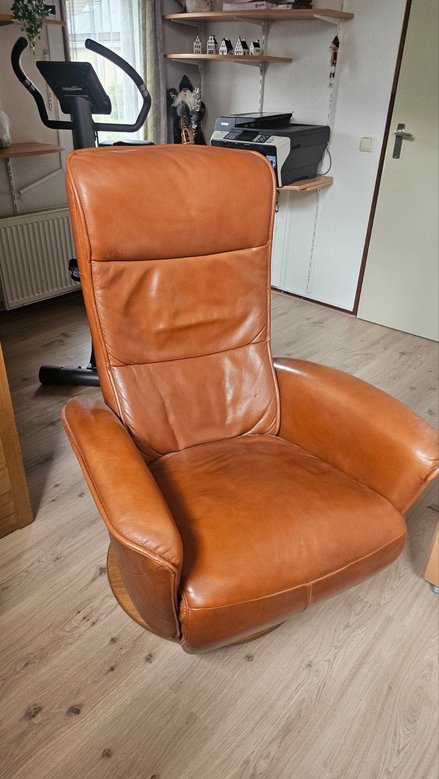 Leren relaxstoel met uitklapbare voetensteun, Ophalen, Gebruikt, Leer, 75 tot 100 cm