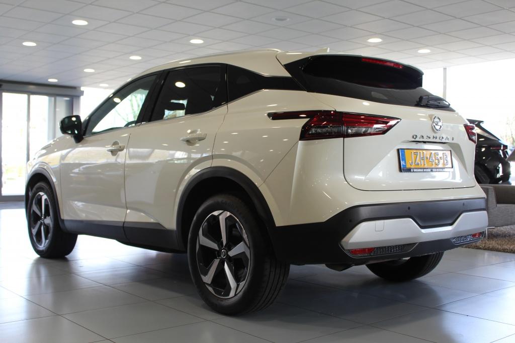 Nissan QASHQAI 1.3 MHEV X Tekna +/LEDER/360CAMERA/MEMORY, Zwart, 4 cilinders, Wit, Leder