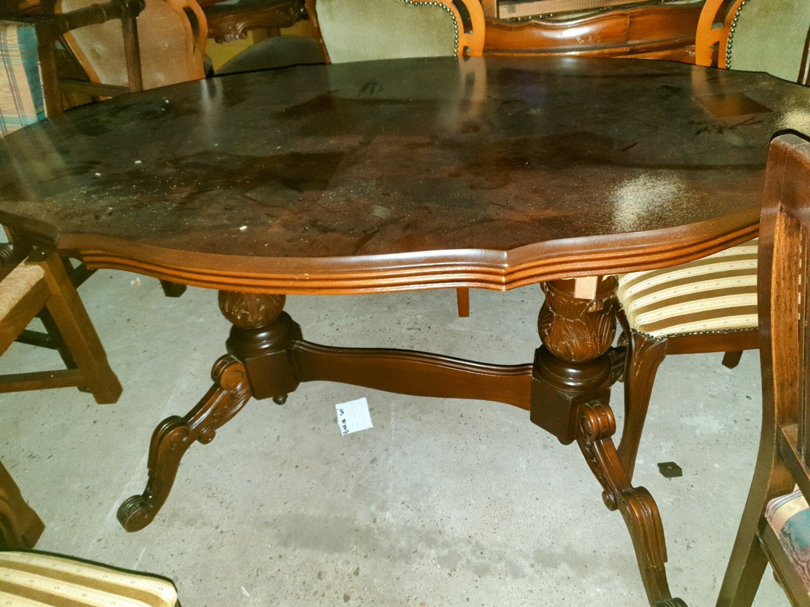 Barok eetkamer tafel, Ophalen