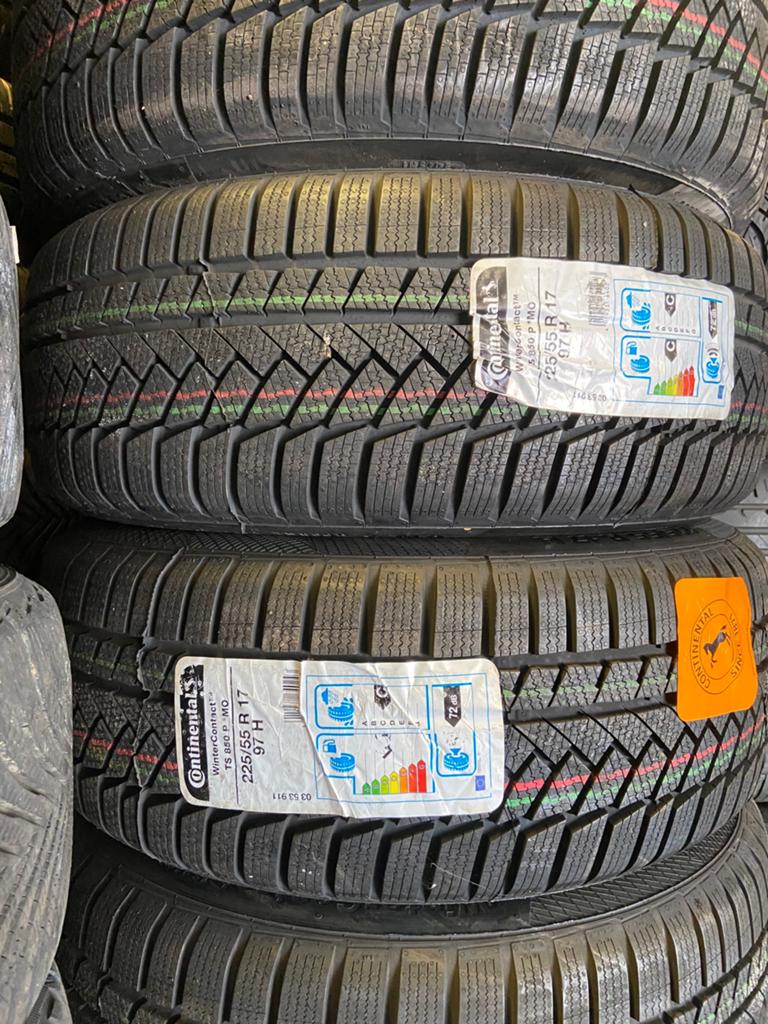 3xNieuwe sets winterbanden 225/55/17. 215/65/17 en 215/55/18, Auto-onderdelen, Banden en Velgen, Band(en), Winterbanden, 18 inch