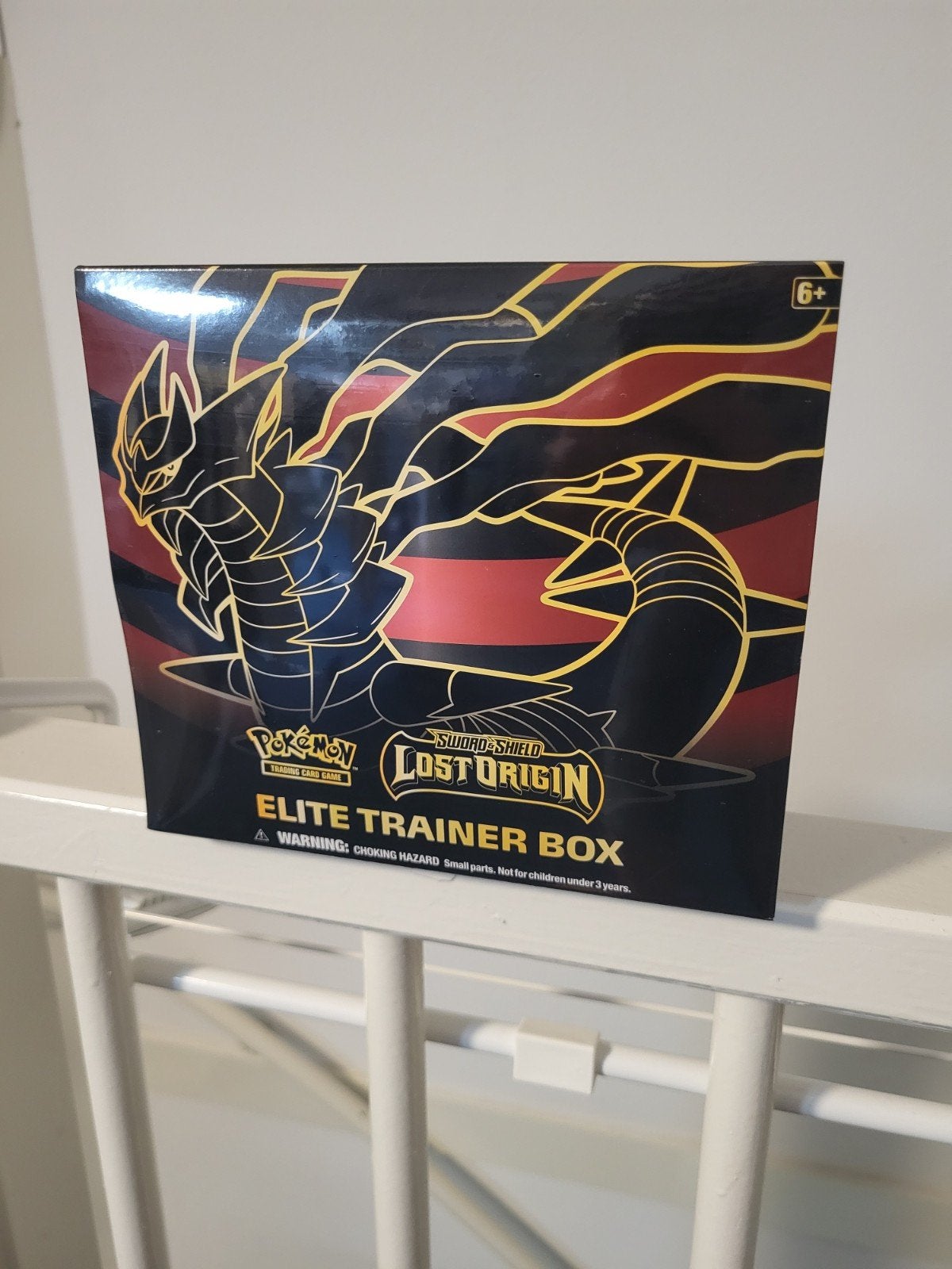 Lost Origin - Elite Trainer Box, Ophalen of Verzenden, Nieuw, Boosterbox