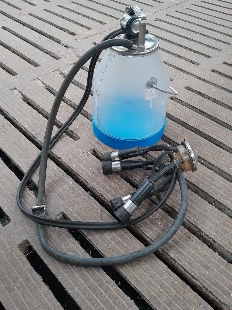 Melkseparatie-emmer plus melkstel, Zakelijke goederen, Ophalen, Veehouderij, Melktechniek