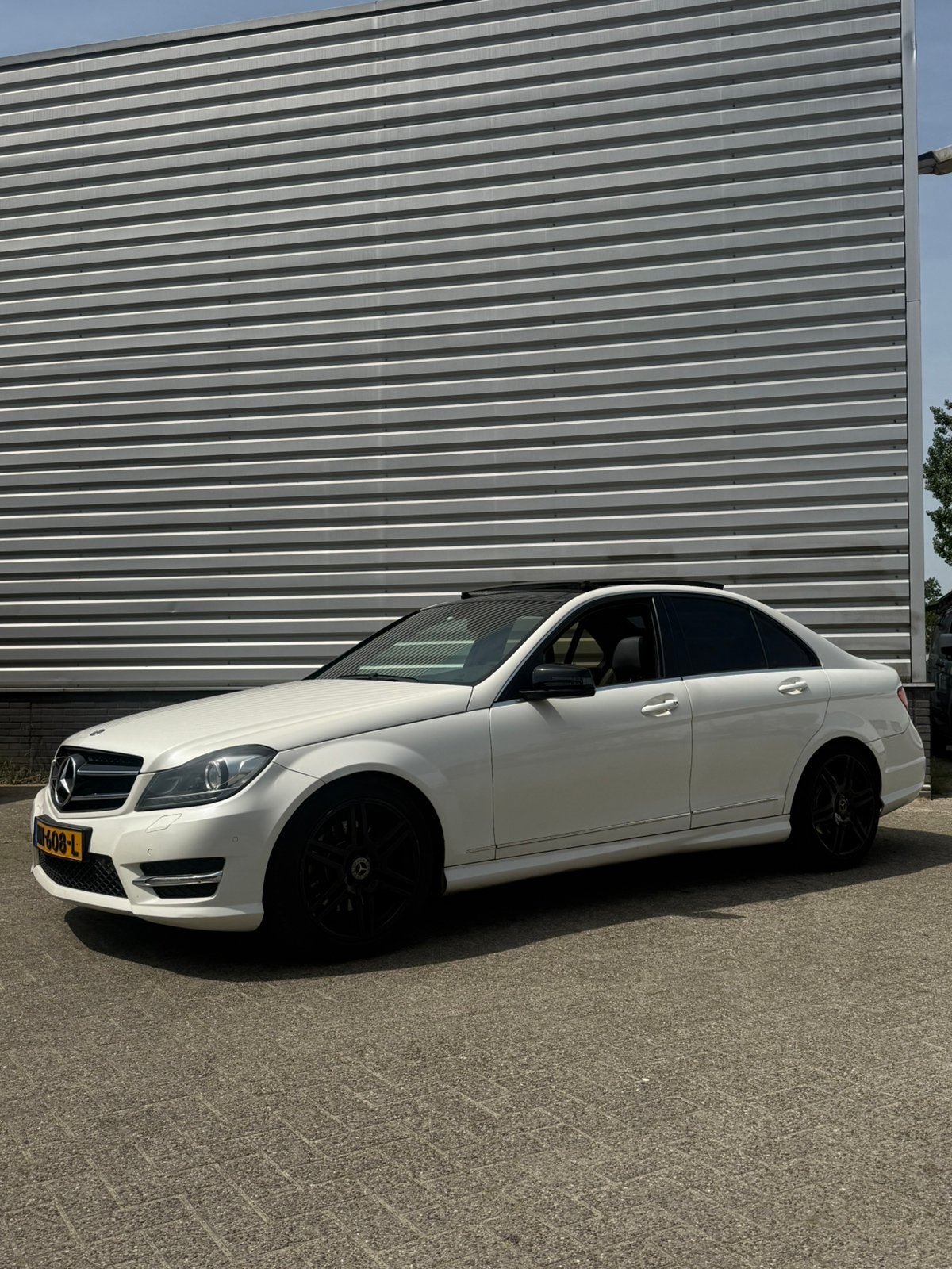 Mercedes-Benz Mercedes 2012 Wit, Auto's, Mercedes-Benz, Automaat, Achterwielaandrijving, 1800 kg, Zwart