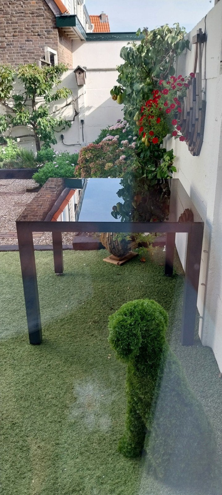 Foto 3 van Moderne tuintafel met glazen blad
