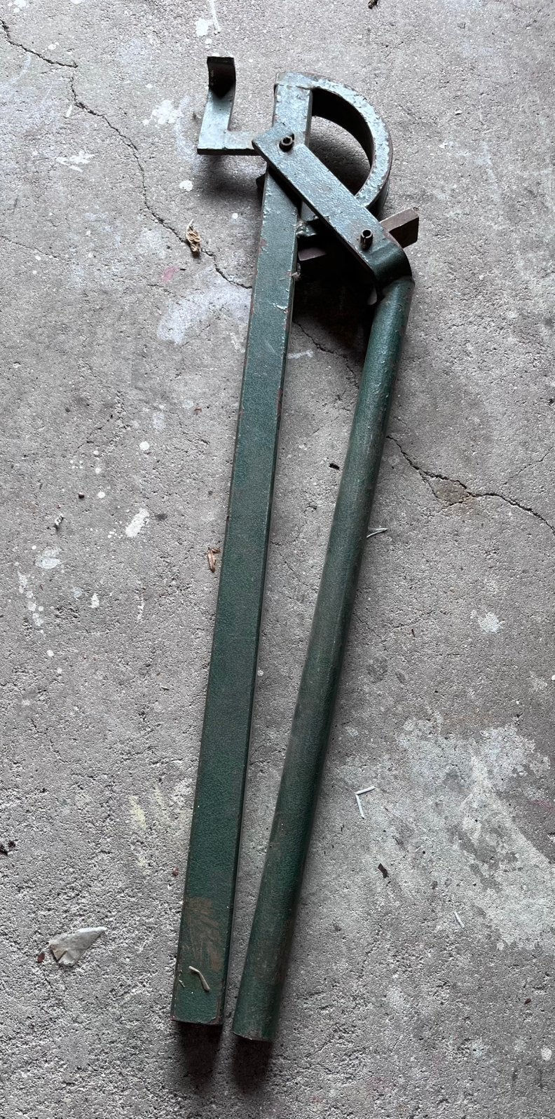 Professionele pijpenbuiger / buigijzer Lubot 28 mm, Ophalen, Gebruikt