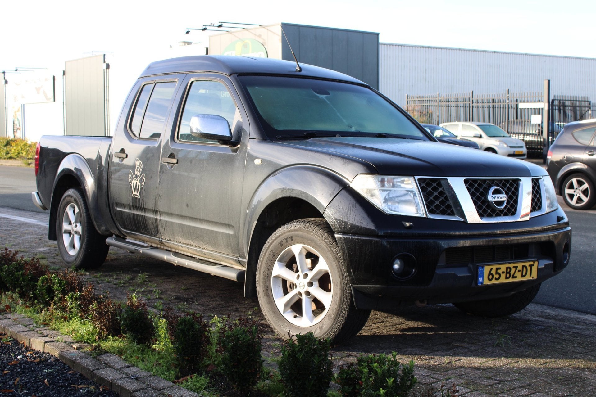 Nissan Navara 2.5 dCi LE Double Cab, APK 03-2027, Olie verbr, Auto's, Stof, Gebruikt, Zwart, 4 cilinders