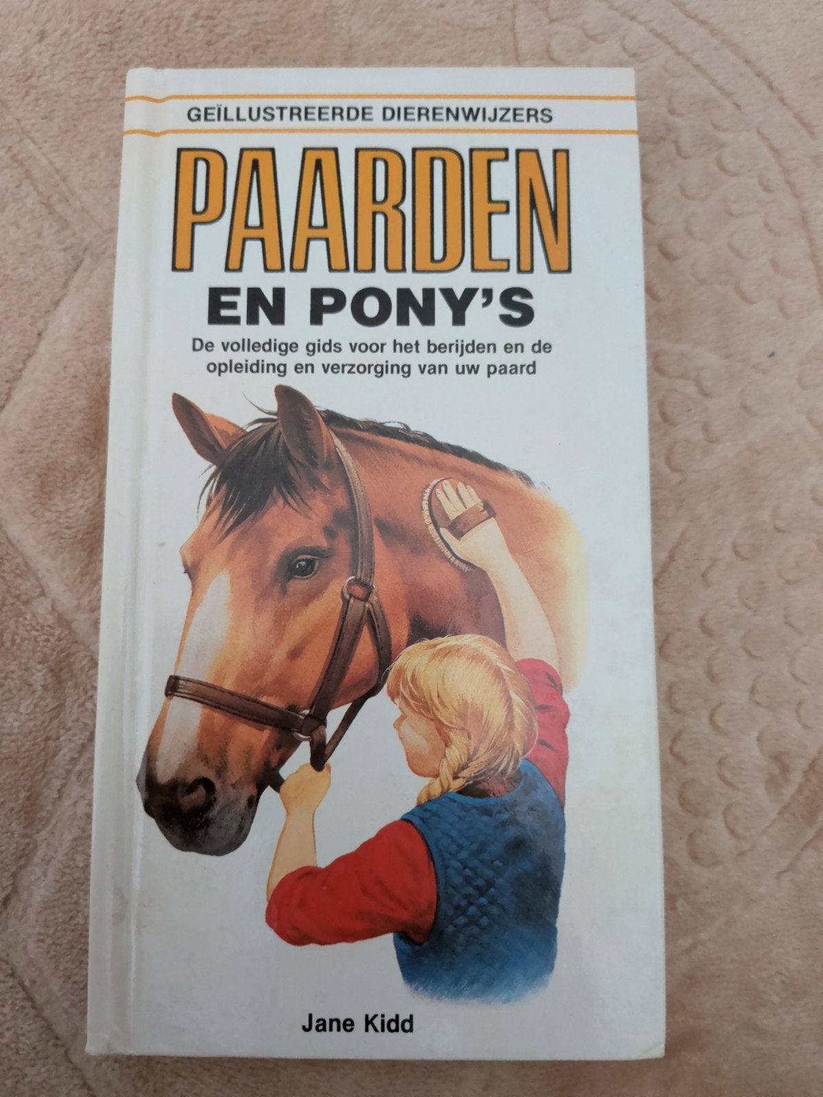 Geïllustreerde Dierenwijzers: Paarden en Pony's, Ophalen of Verzenden, Gelezen, Paarden of Pony's, Jane Kidd