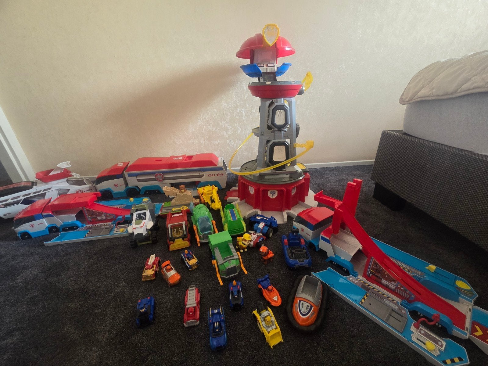 Grote Paw Patrol set met uitkijktoren en voertuigen, Ophalen, Gebruikt