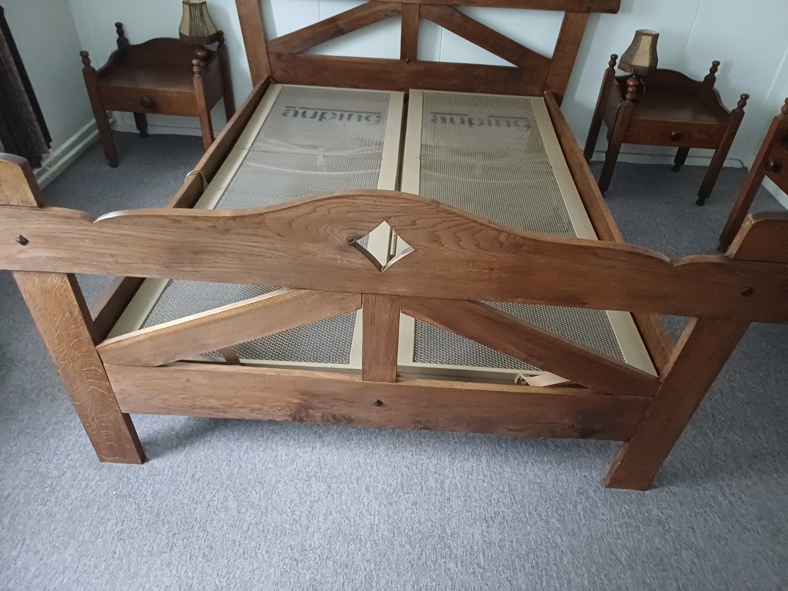 Massief houten bed met Auping spiraalbodems - 140 cm breed, Ophalen