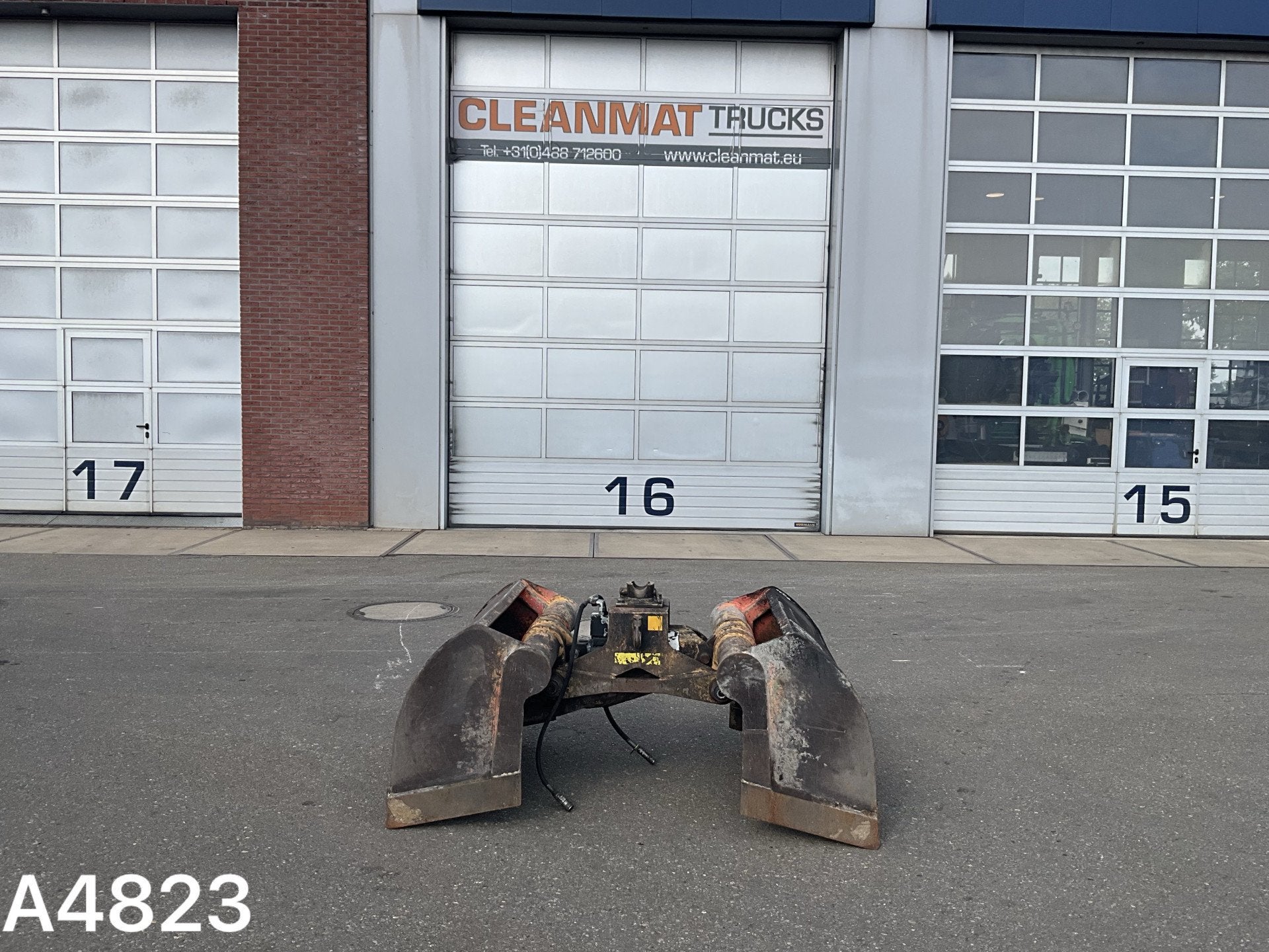Knijper, Clean Mat Trucks B.V., Sales@cleanmat.eu, Wageningsestraat 17
6673DB  ANDELST, NL
