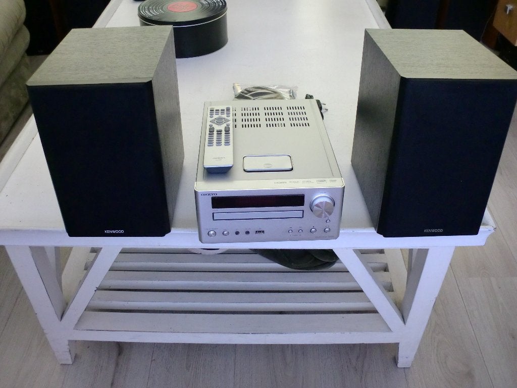 Onkyo DR-645 DVD/CD Receiver met luidsprekers Kenwood., Overige merken, Tuner of Radio, Ophalen of Verzenden, Zo goed als nieuw