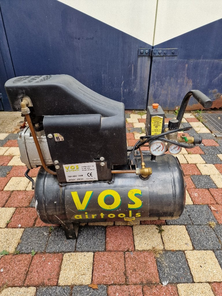 vos compressor    40 euro, 25 tot 100 liter, Ophalen of Verzenden, Gebruikt, Minder dan 200 liter/min