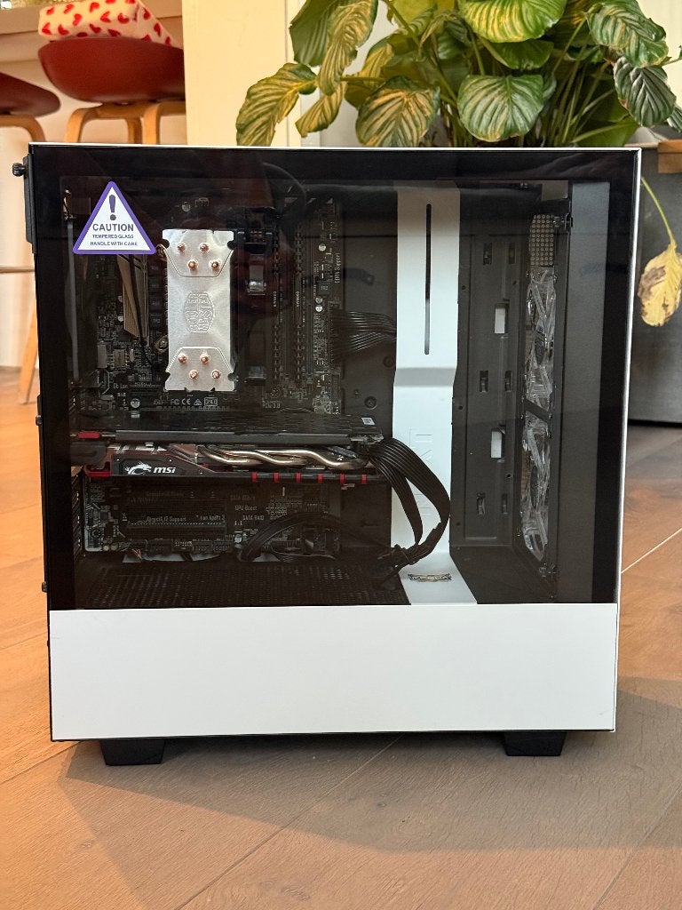 Foto 9 van Gaming PC GTX 960 4GB | i5-6500 | 16GB | 3TB