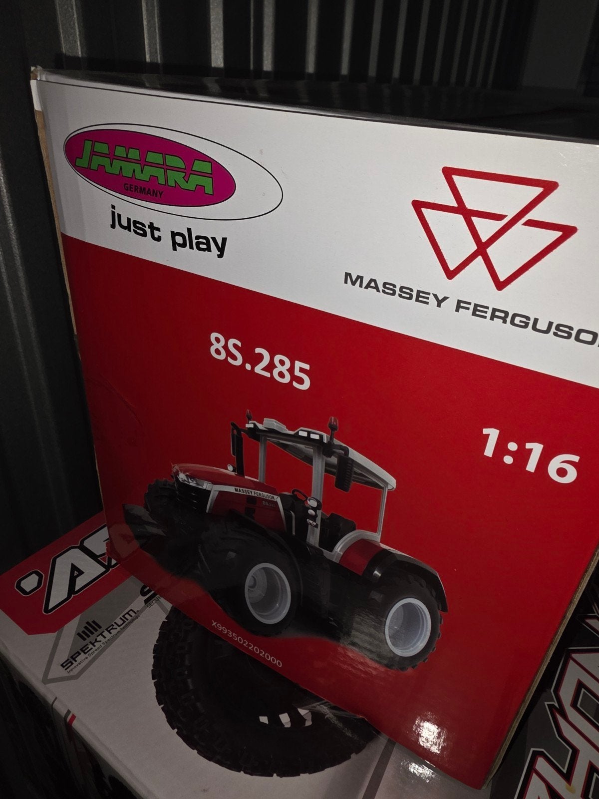 Massey Ferguson 8S.285 Tractor 1:16 Model, Kinderen en Baby's, Ophalen of Verzenden, Nieuw
