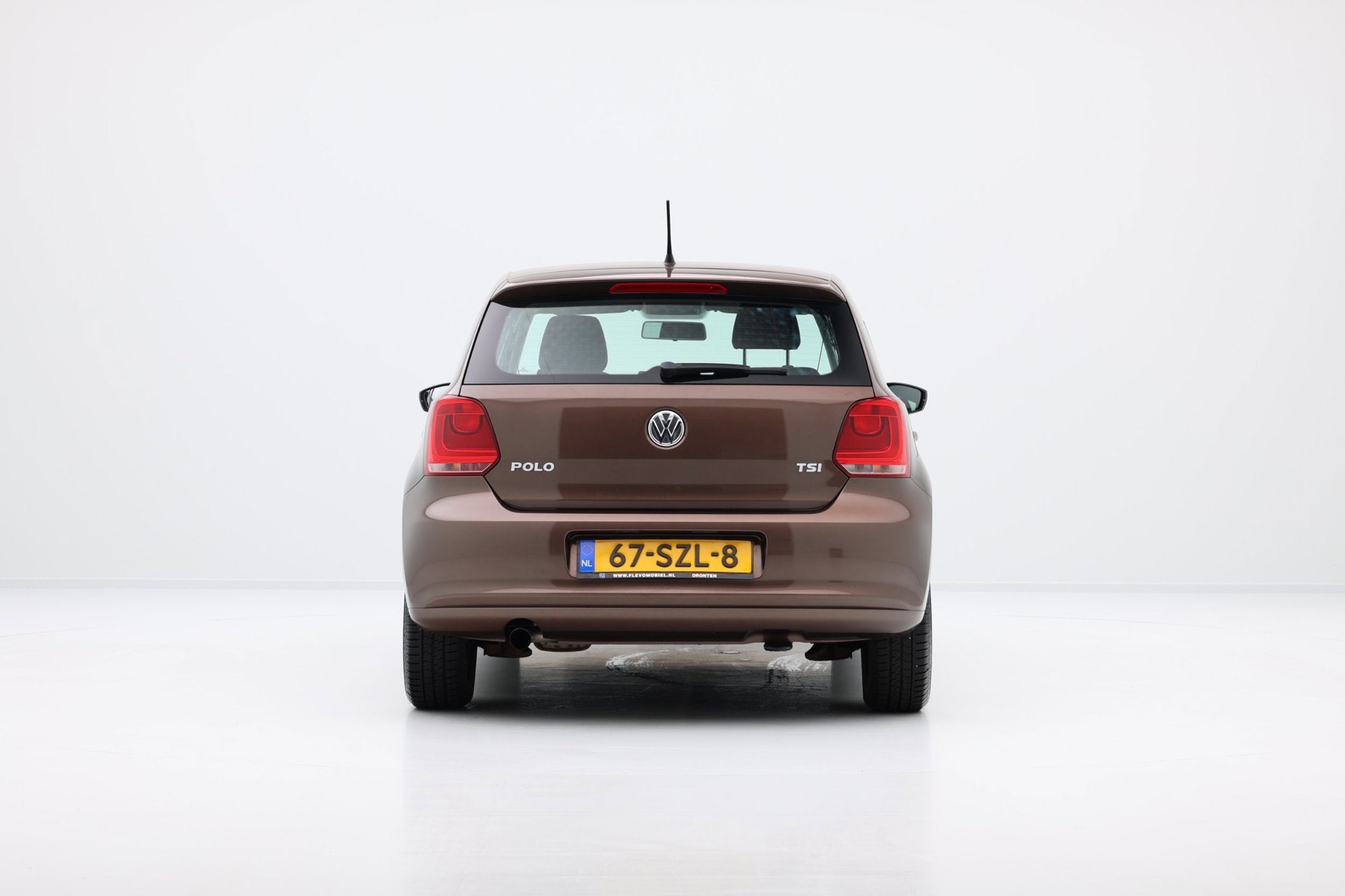 Foto 11 van Volkswagen Polo 1.2 TSI Comfortline 5-drs *63.000km!* Airco|