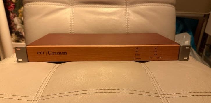 High end Grimm CC1 word clock / AES reclocker, Audio, Tv en Foto, Ophalen of Verzenden, Zo goed als nieuw