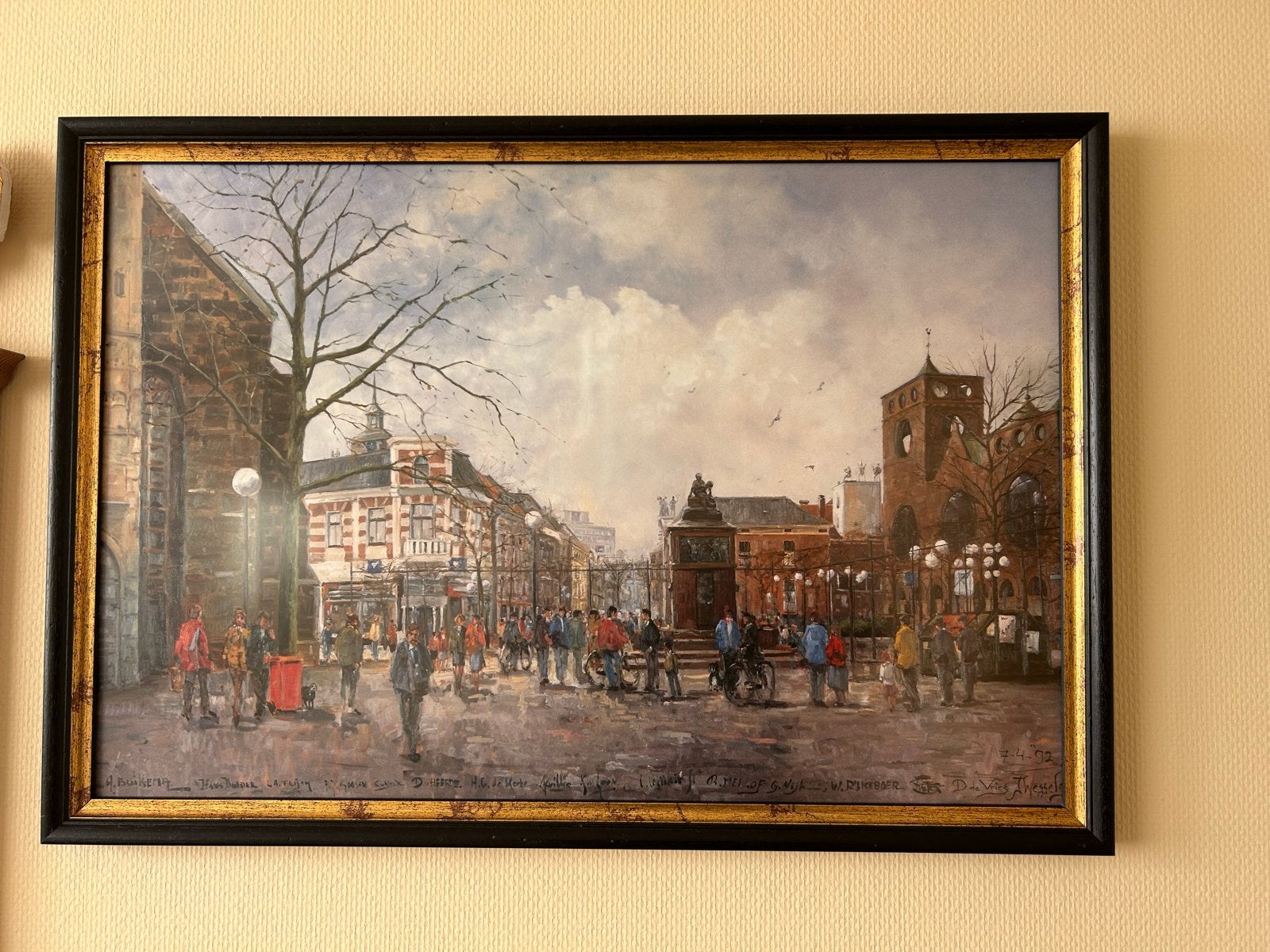 Oude Markt Enschede met Brandmonument - Olieverfschilderij, Antiek en Kunst, Ophalen, Doek, Realistisch, Olieverf