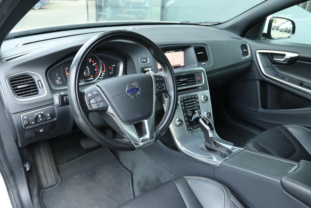 VOLVO S60 1.5 T3 POLAR+ DYNAMIC AUT. | SCHUIF/KANTEL DAK | C, Automatische klimaatregeling, 4 cilinders, S60, Wit