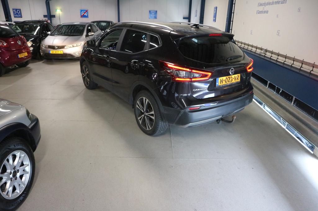 Nissan Qashqai 1.2 N-Connecta / PANO / XENON / CAMERA / HAAK, Voorwielaandrijving, Gebruikt, Euro 6, 116 pk