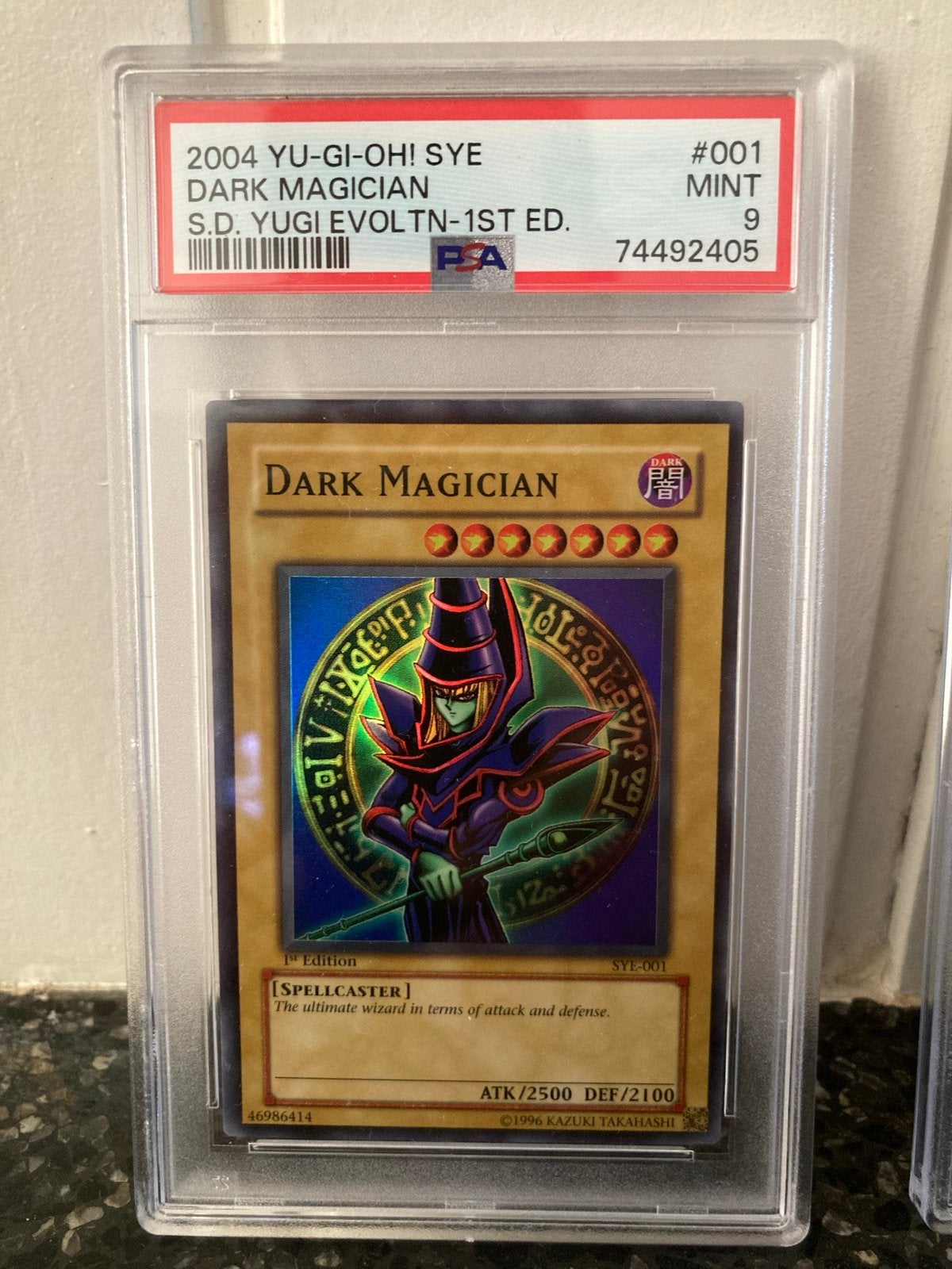 Yu-Gi-Oh! Dark Magician SYE-001 1st Ed. PSA 9 Mint, Hobby en Vrije tijd, Verzamelkaartspellen | Yu-gi-Oh!, Ophalen of Verzenden