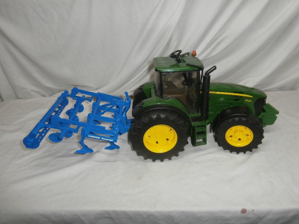 Bruder John Deere 7930 trekker met Lemken Smaragd ploeg, Ophalen, Zo goed als nieuw