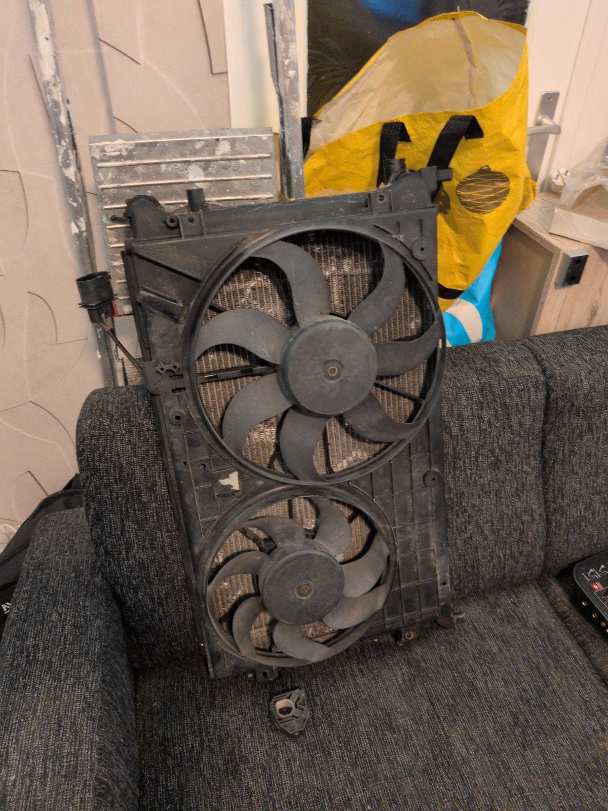 Radiator met dubbele ventilator, Ophalen, Gebruikt, Universele onderdelen