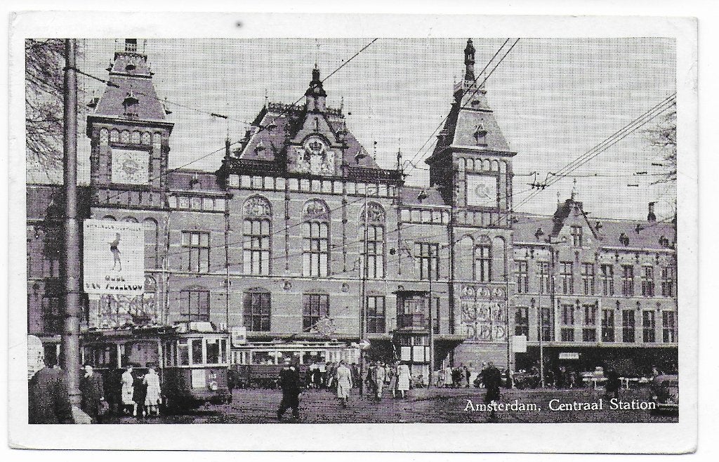 Amsterdam Centraal Station Oude Gelopen Ansichtkaart B5362, Ophalen of Verzenden, 1940 tot 1960, Gelopen, Noord-Holland