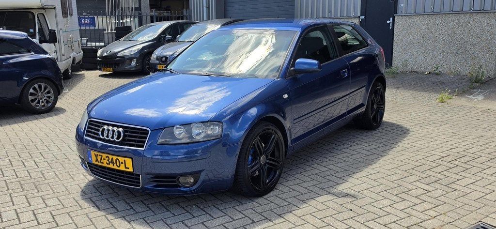 Audi A3 1.6 Attraction Clima, 18" sportvelgen, LEES TEKST, Auto's, Audi, Voorwielaandrijving, Stof, Gebruikt, 4 cilinders