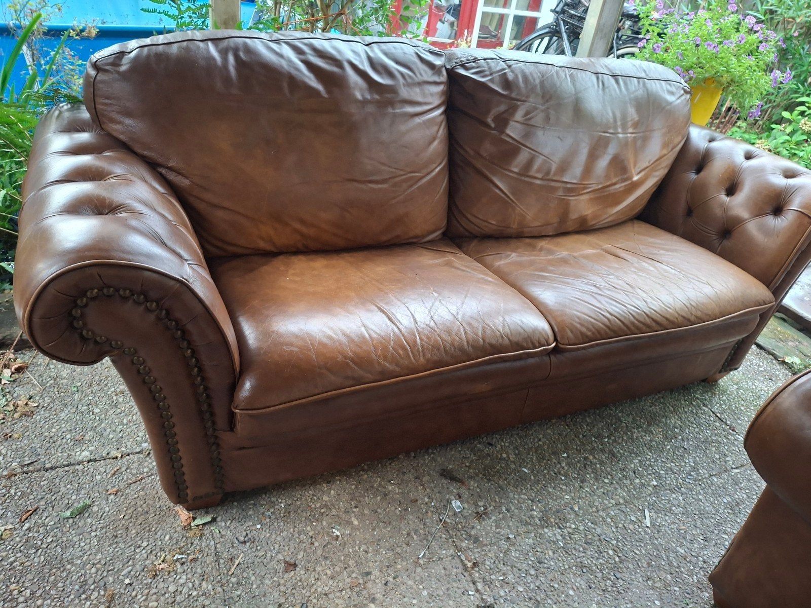 Originele Chesterfield bank en stoel - Gebruikt, Ophalen, Gebruikt, Chesterfield, Driepersoons