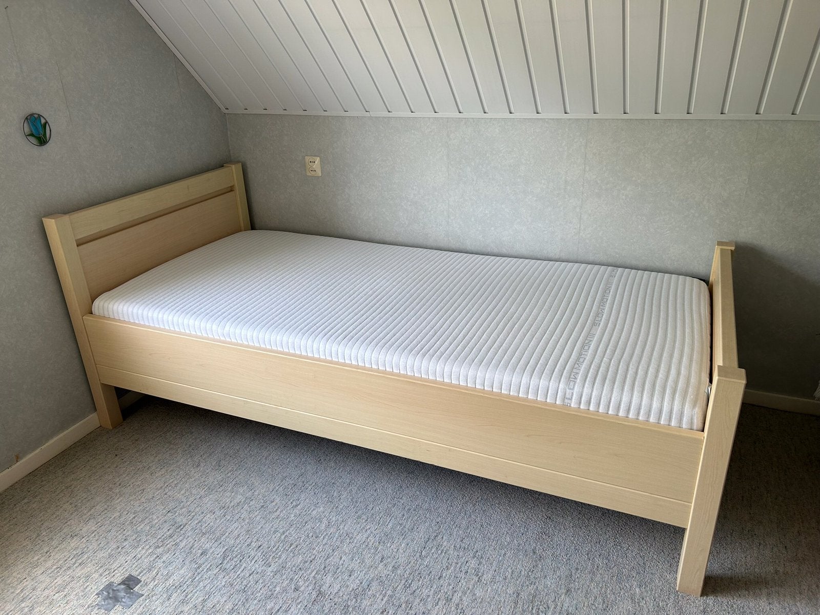 Elektrische 1 persoons bed, Huis en Inrichting, Ophalen of Verzenden, Zo goed als nieuw, Tweepersoons, 90 cm