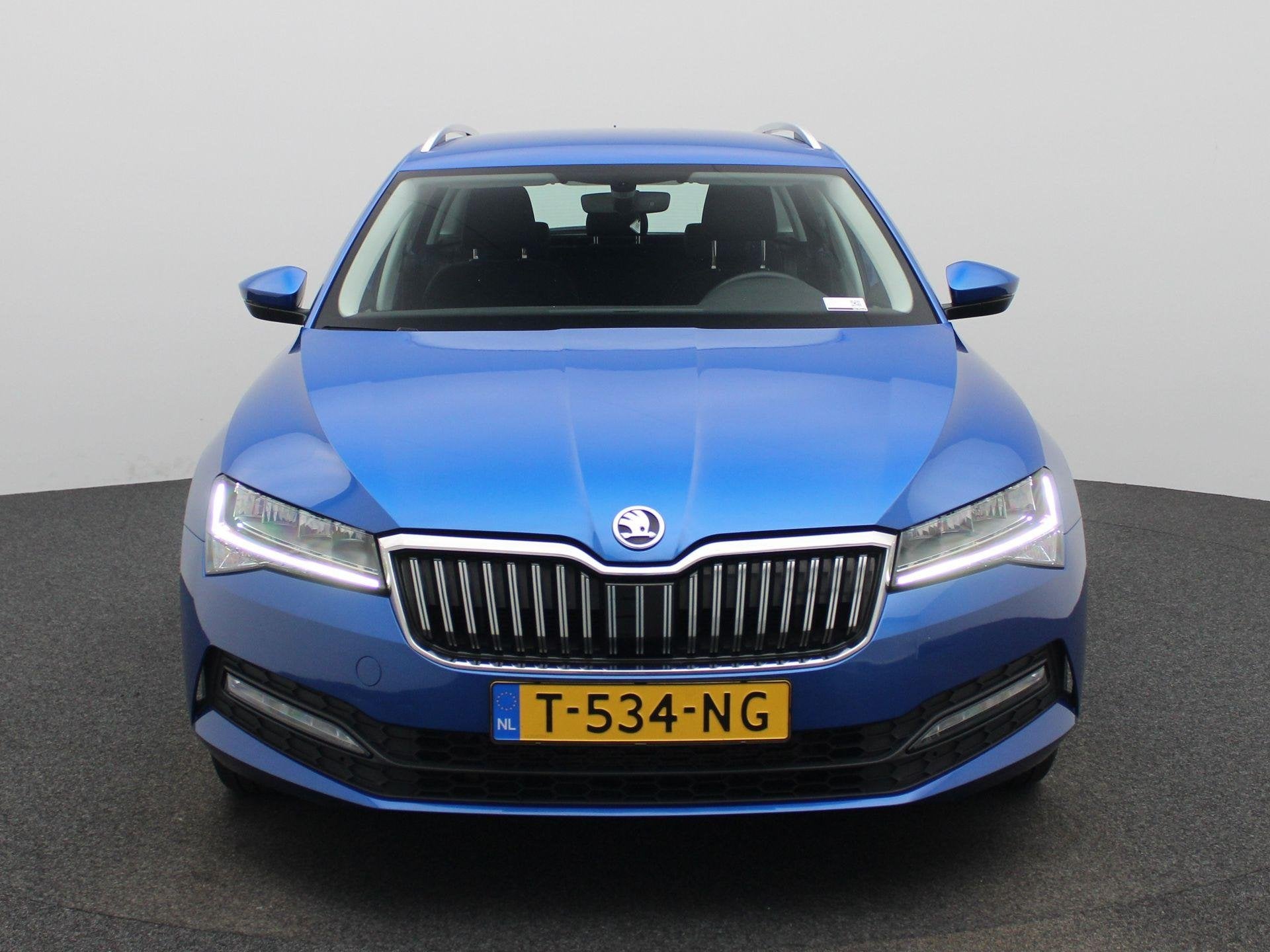 Skoda Superb Combi 1.5 TSI ACT Business Edition | TREKHAAK |, Auto's, 12 maanden, Stof, 4 cilinders, Blauw
