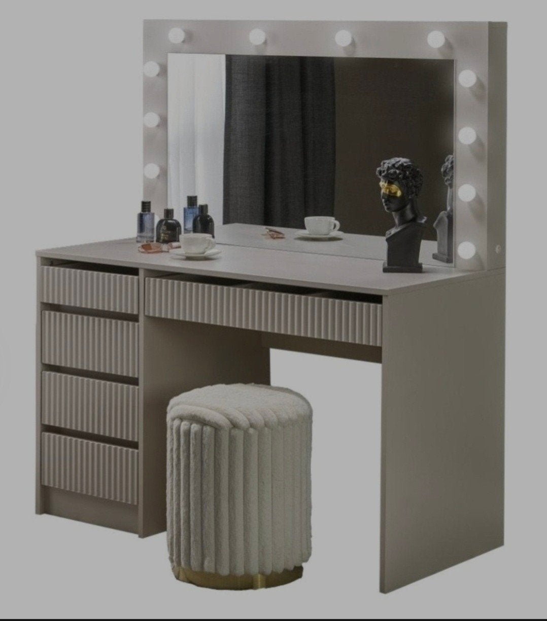Mooie make up tafel, Ophalen, Zo goed als nieuw, Rechthoekig