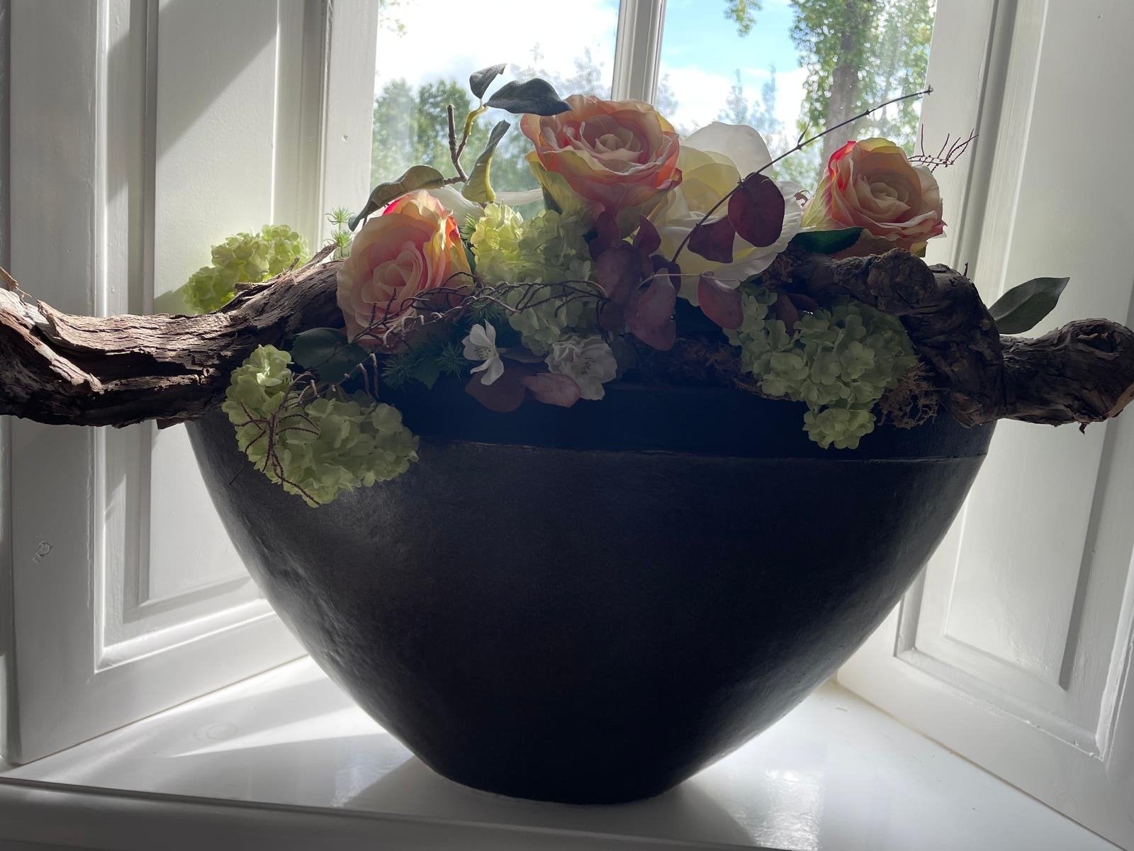 Kunstbloemen met vaas en decoratie - 2 stuks, Huis en Inrichting, Ophalen, Kunststof, Meerkleurig, Inclusief decoratie