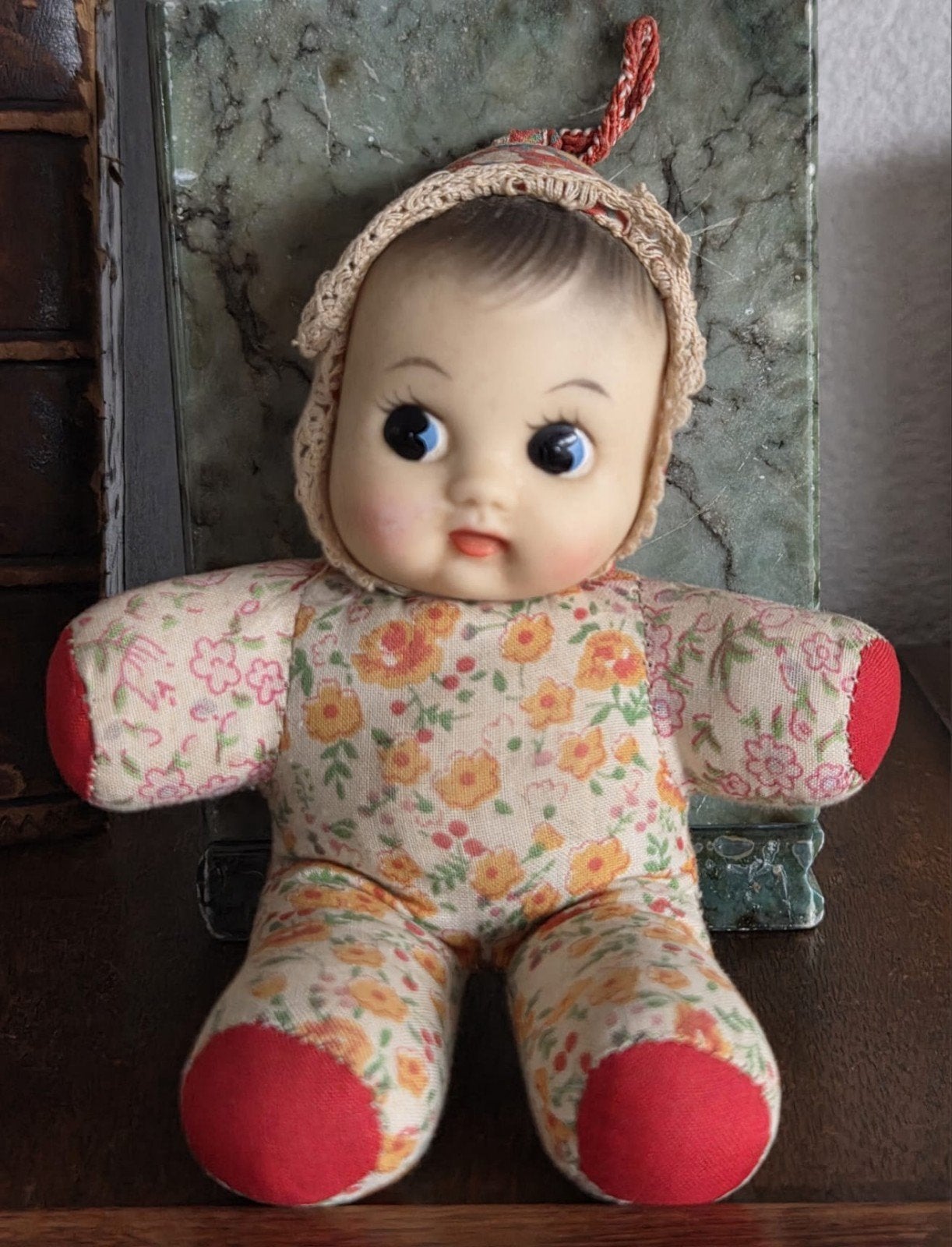 Vintage Bella Pouet soft body pram doll jaren 50/60., Ophalen of Verzenden, Gebruikt, Pop