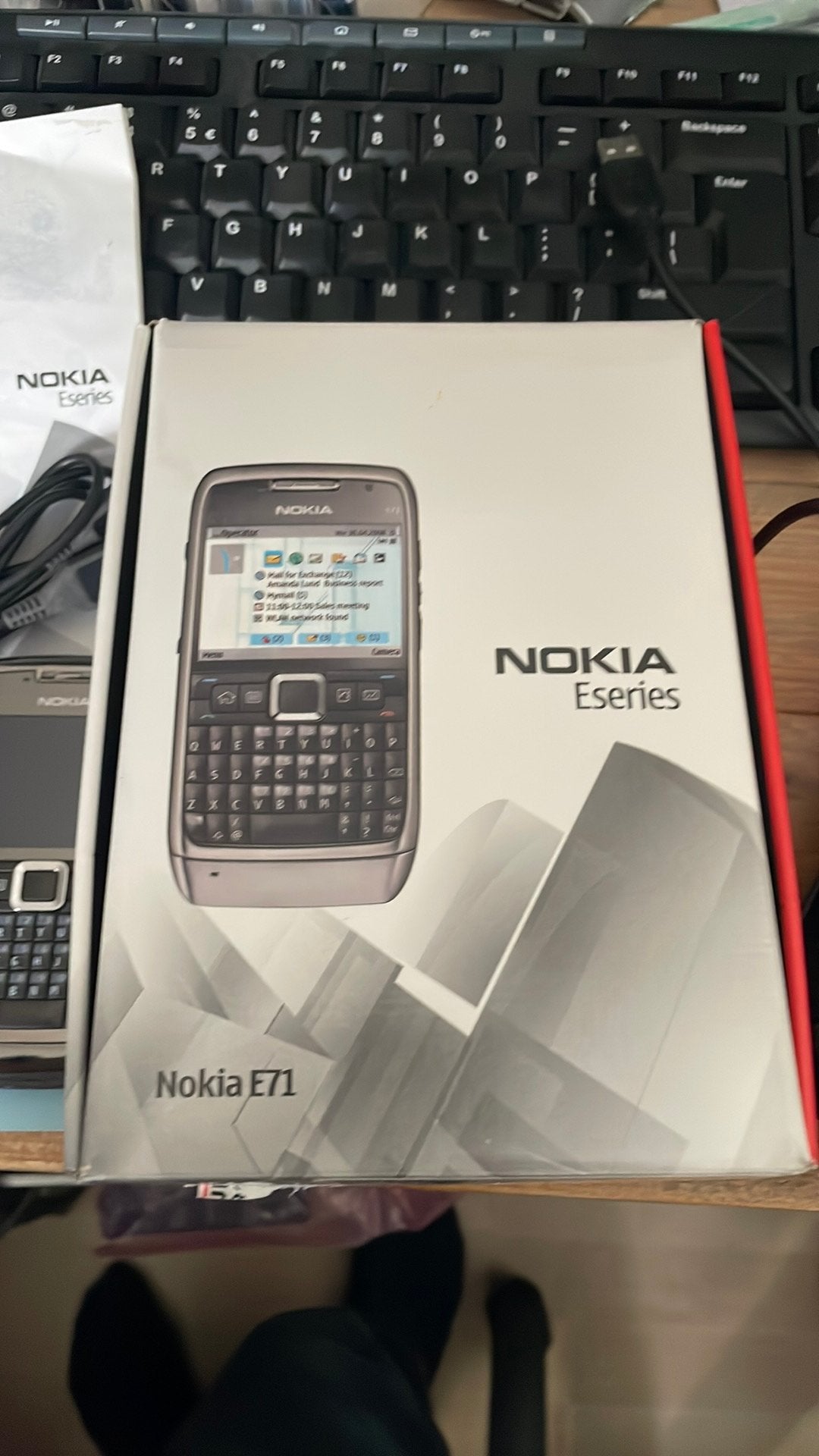 Vintage Nokia E71 telefoon met originele doos, Telecommunicatie, Ophalen of Verzenden, Zo goed als nieuw, Geen camera