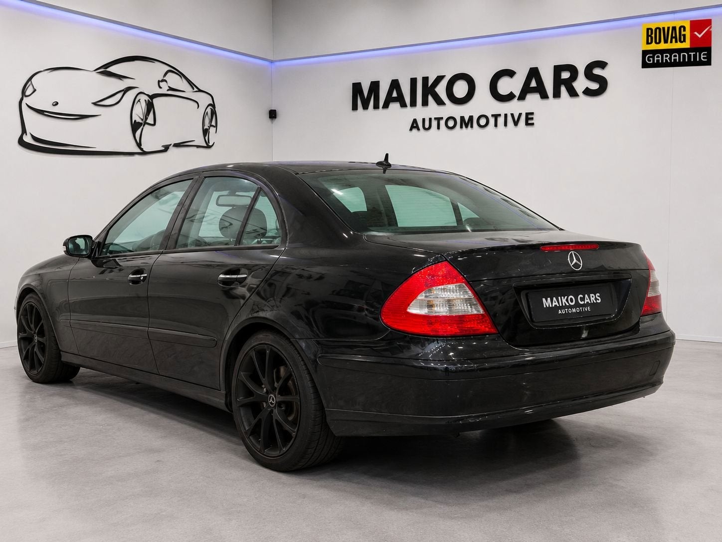 Mercedes-Benz E-klasse 200 K. Classic 184 PK CARPLAY, Automaat, Gebruikt, 4 cilinders, 1796 cc