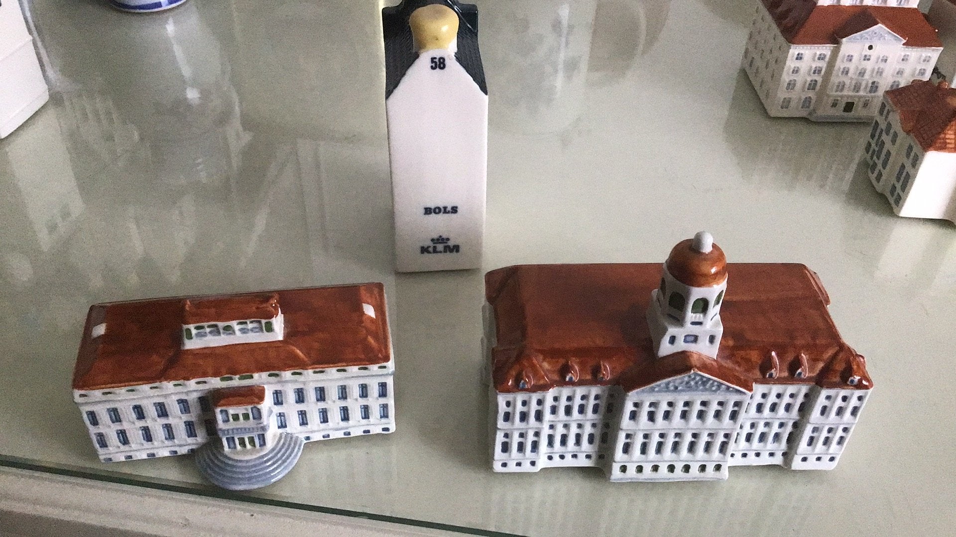 1 Paleis op de Dam en1 Paleis Soestdijk Royal Goedewaagen., Verzamelen, Ophalen of Verzenden, Zo goed als nieuw, 41 t/m 60, Gevuld