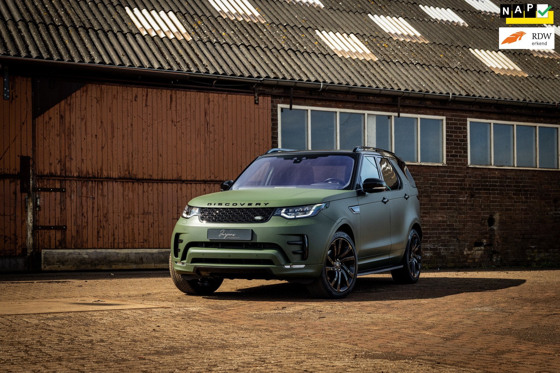 Land Rover Discovery 3.0 Td6 HSE Luxury R Dynamic (258pk) 1e, Auto's, Automaat, Dealer onderhouden, 2993 cc, 258 pk