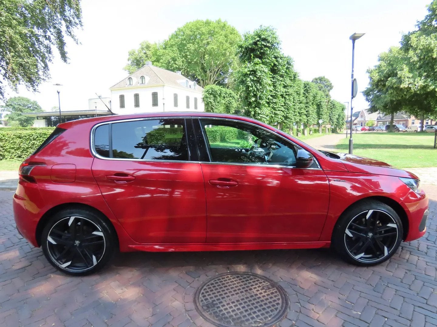 Peugeot 308 1.2 PureTech GT-line 131 PK ! Alca € 9.950,00, Parkeersensor, Gebruikt, Leder en Stof, 49 €/maand