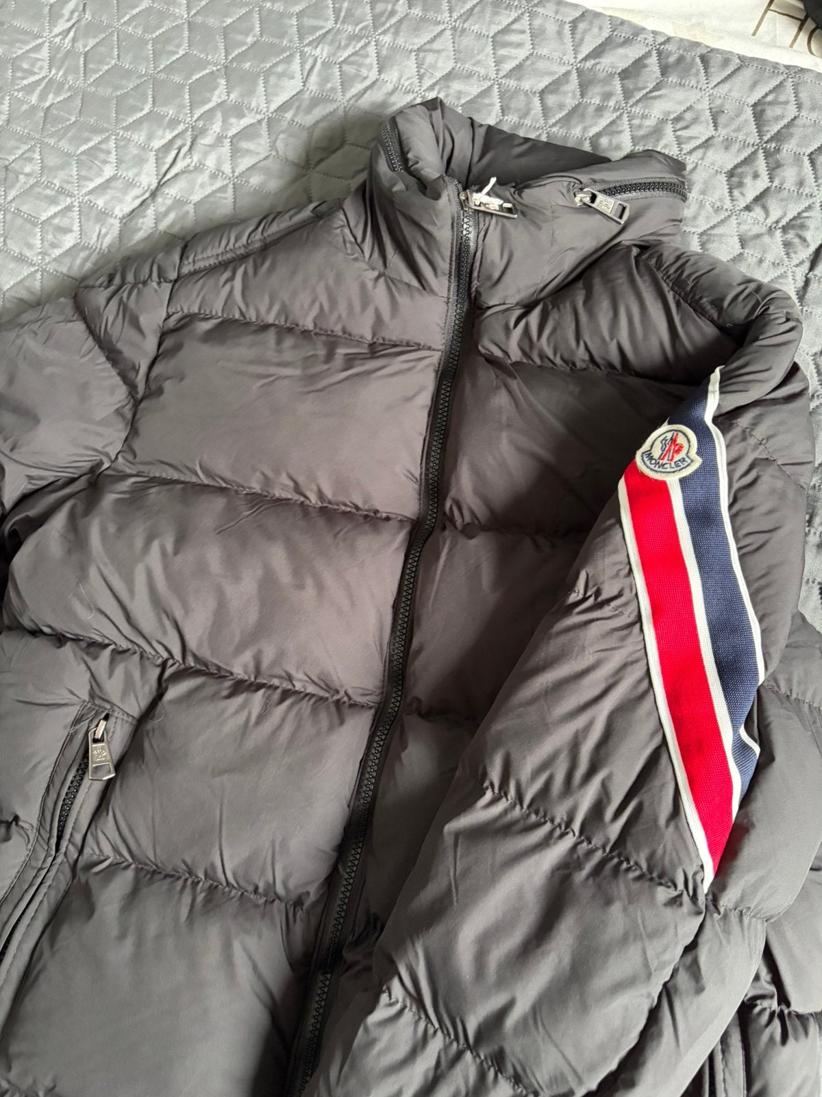 Moncler jas zwart, Verzenden, Nieuw, Maat 48/50 (M), Zwart