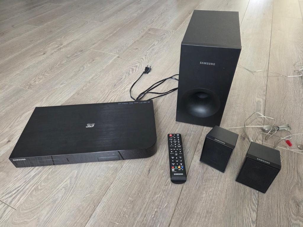 Samsung HT-J4200 2.1 Home Cinema Set - Zo goed als nieuw, Overige merken, 2.1-systeem, Blu-ray-speler, 70 watt of meer