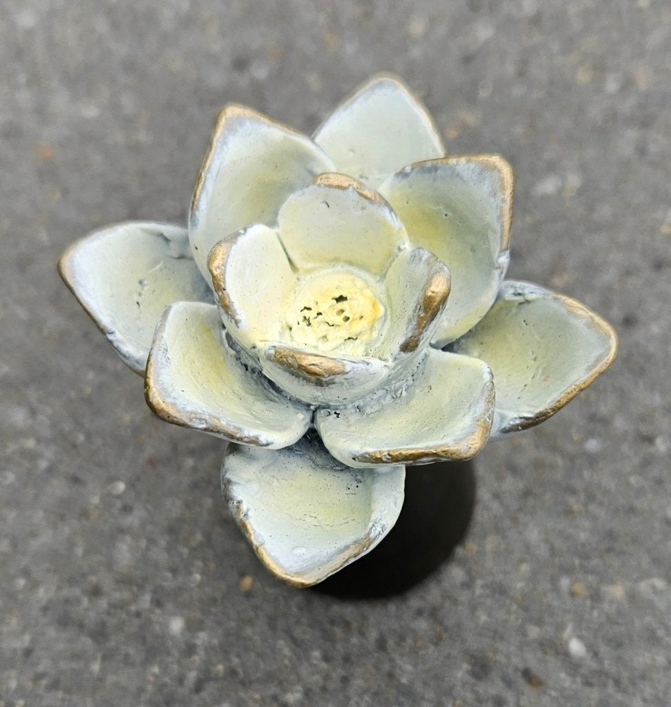 mini urn / asurn / lotus bloem / brons, Nieuw, Info@huisentuindecoratiemarie.nl, Huis en tuin decoratie marie, Peize
