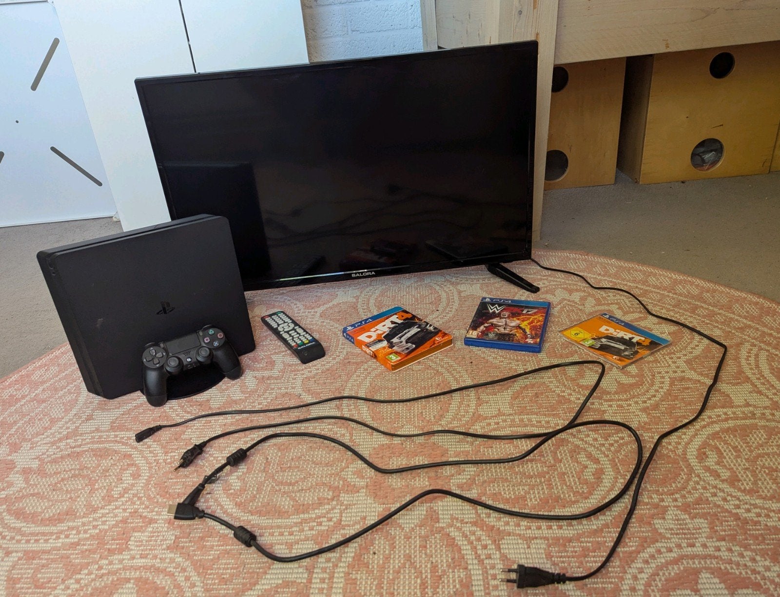 PlayStation 4 met tv, Ophalen, Overige genres, 1 speler, Zo goed als nieuw